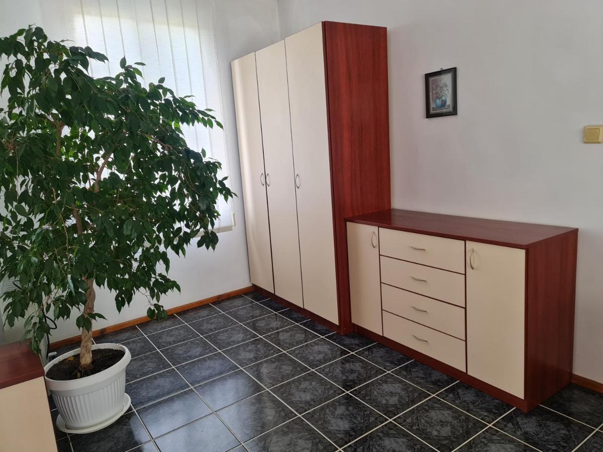 Hotel Rai Obrochishte Extérieur photo