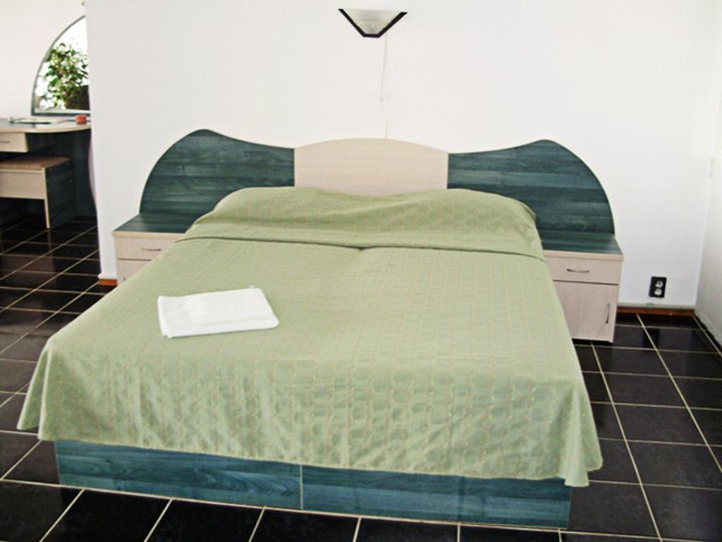 Hotel Rai Obrochishte Chambre photo